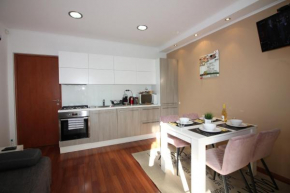  Classy Apartment Zagreb  Загреб